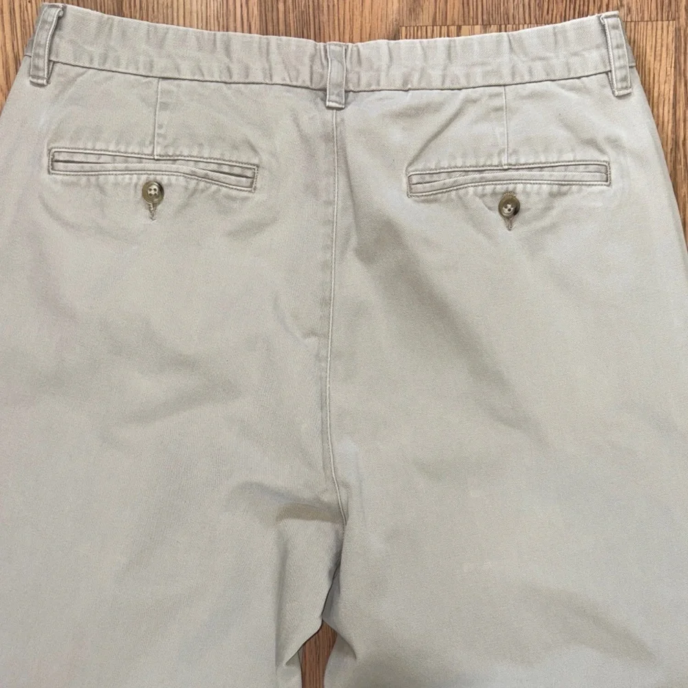 Men's Banana Republic Classic Chinos - Picture 5 of 7